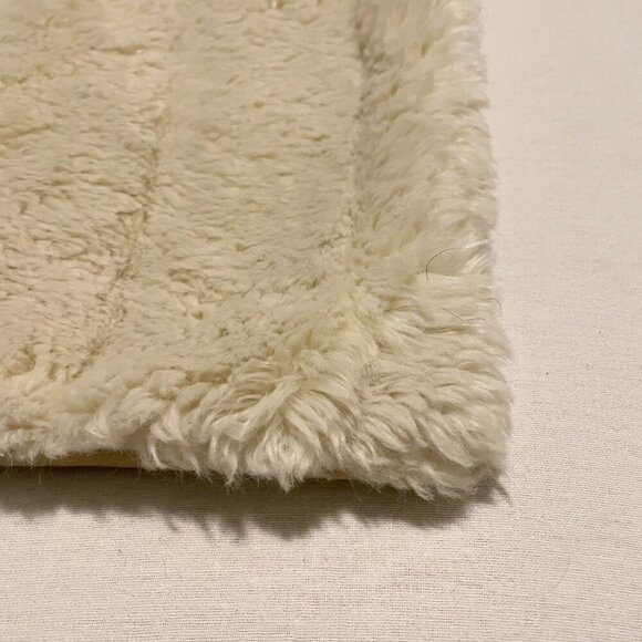 Pottery Barn Faux Fur Fuzzy Pillow Cover Case 27 x 19 Inch - Picture 5 of 16